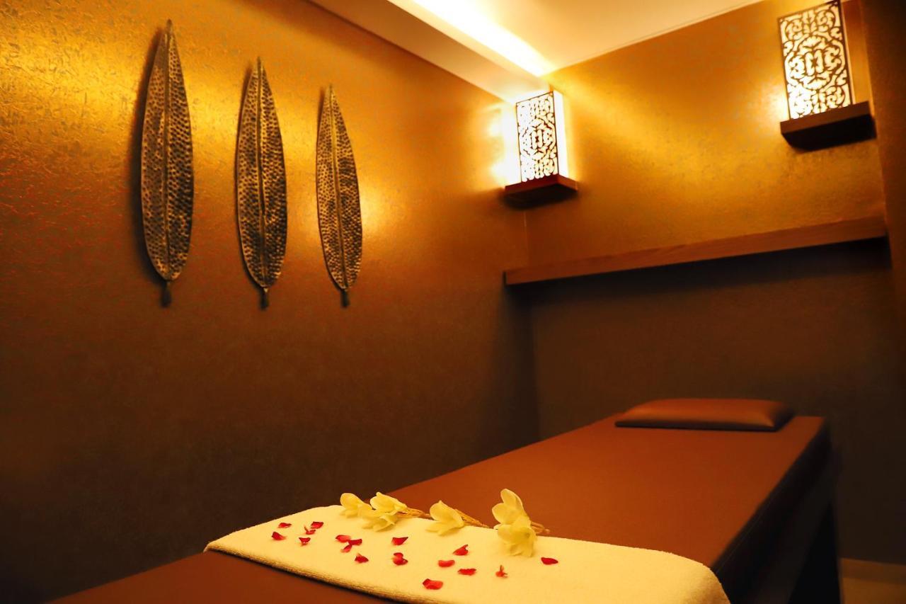 Quality Inn Patria Suites, Райкот Екстериор снимка