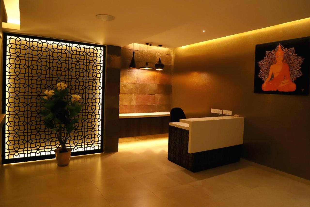 Quality Inn Patria Suites, Райкот Екстериор снимка