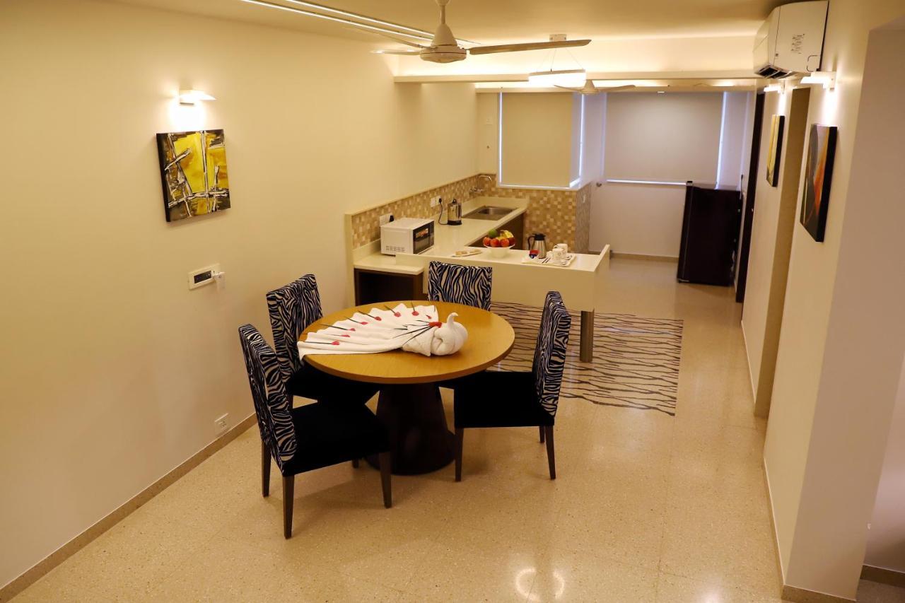 Quality Inn Patria Suites, Райкот Екстериор снимка